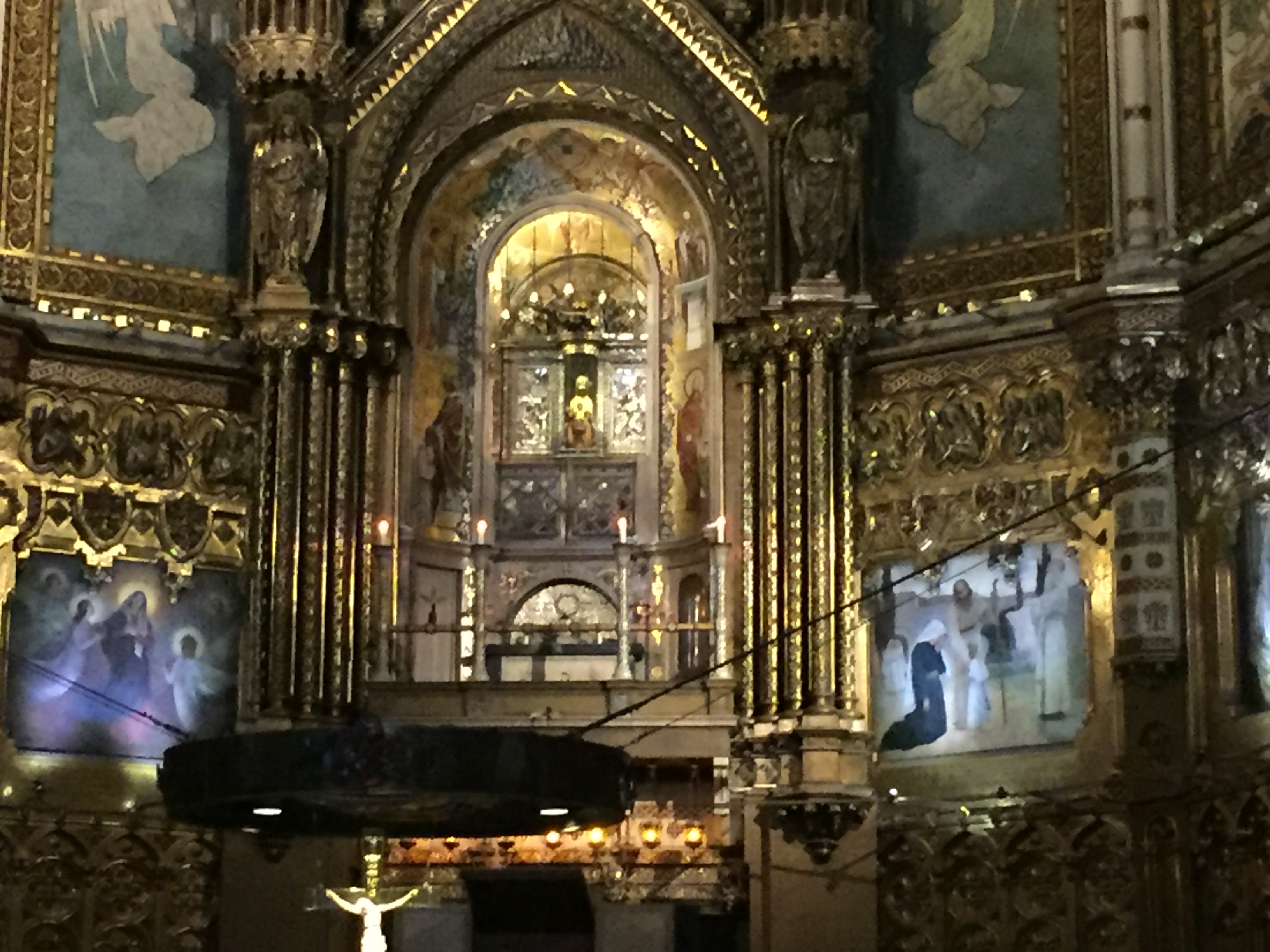 Montserrat- The interior of the basilica.