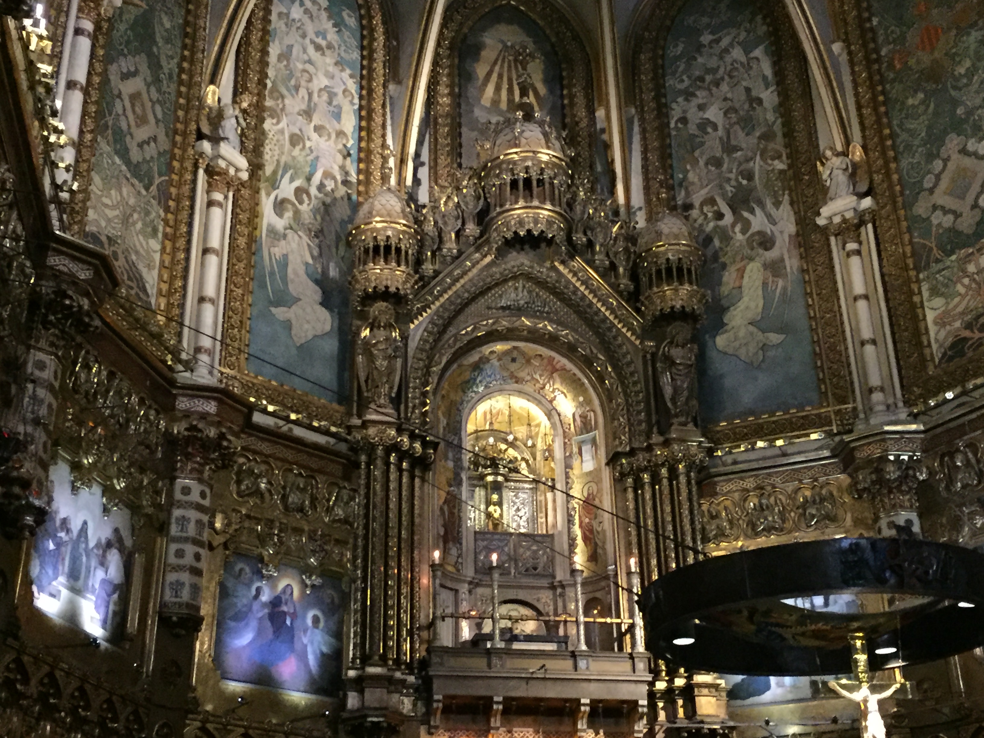 Montserrat- The interior of the basilica.