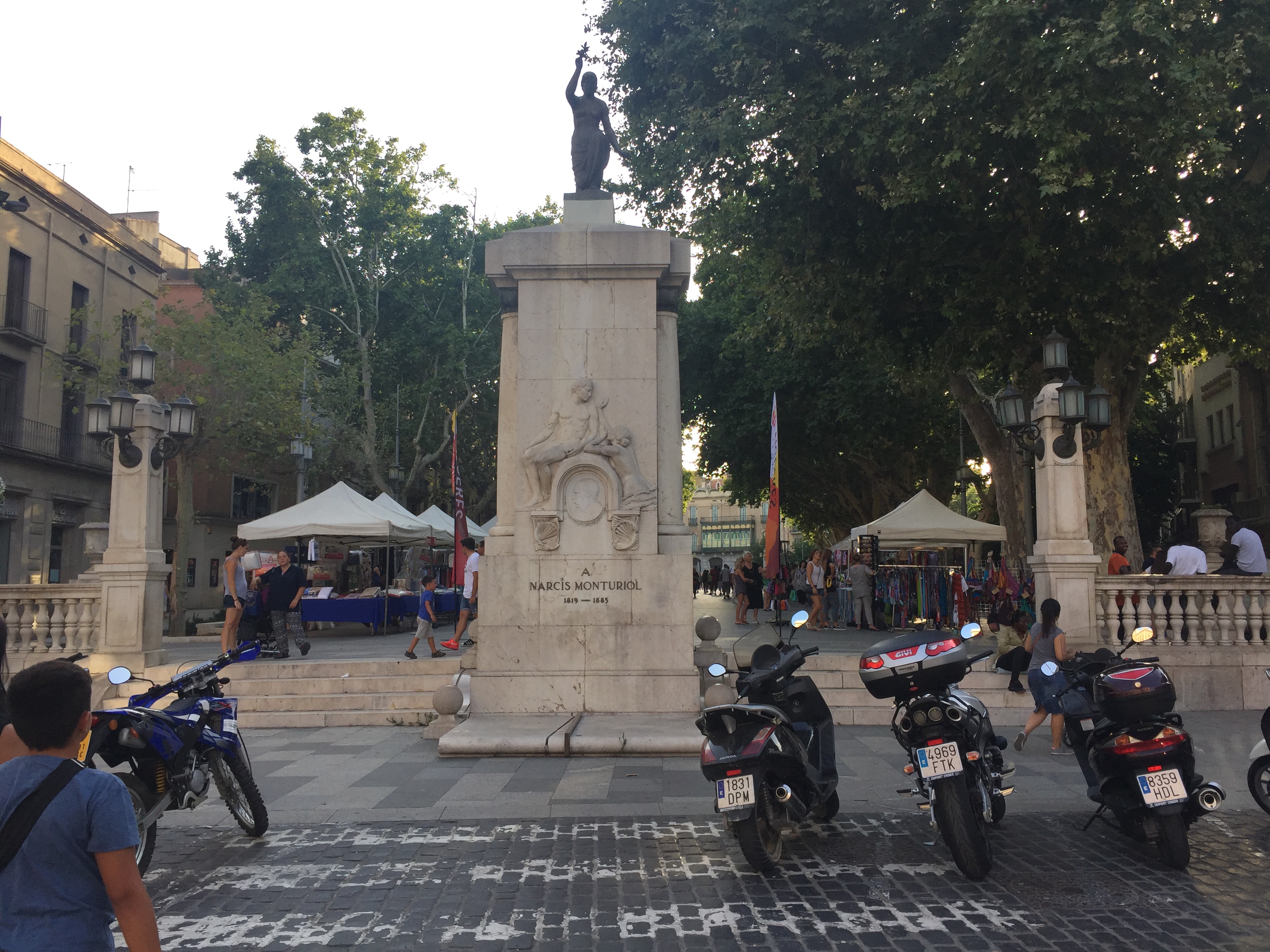 The street stalls at the town square sold about everything- clothing, tchotchkes, meat, sandwiches, vegetables, art, and more.